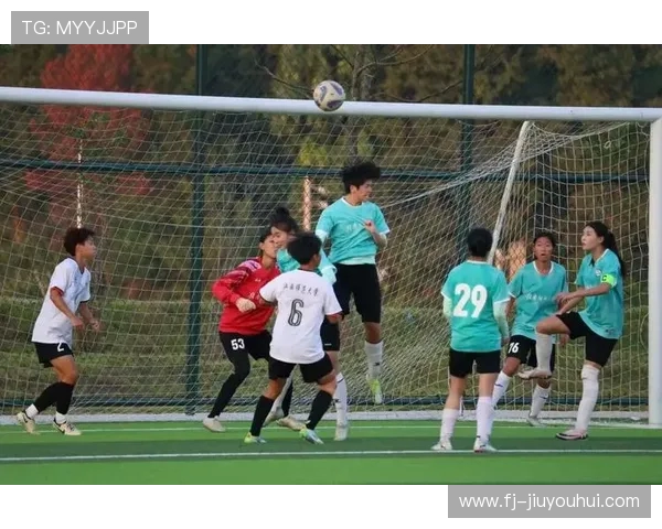 围绕定南足球比赛对手揭秘的一场精彩激烈对决全景故事详尽描述篇